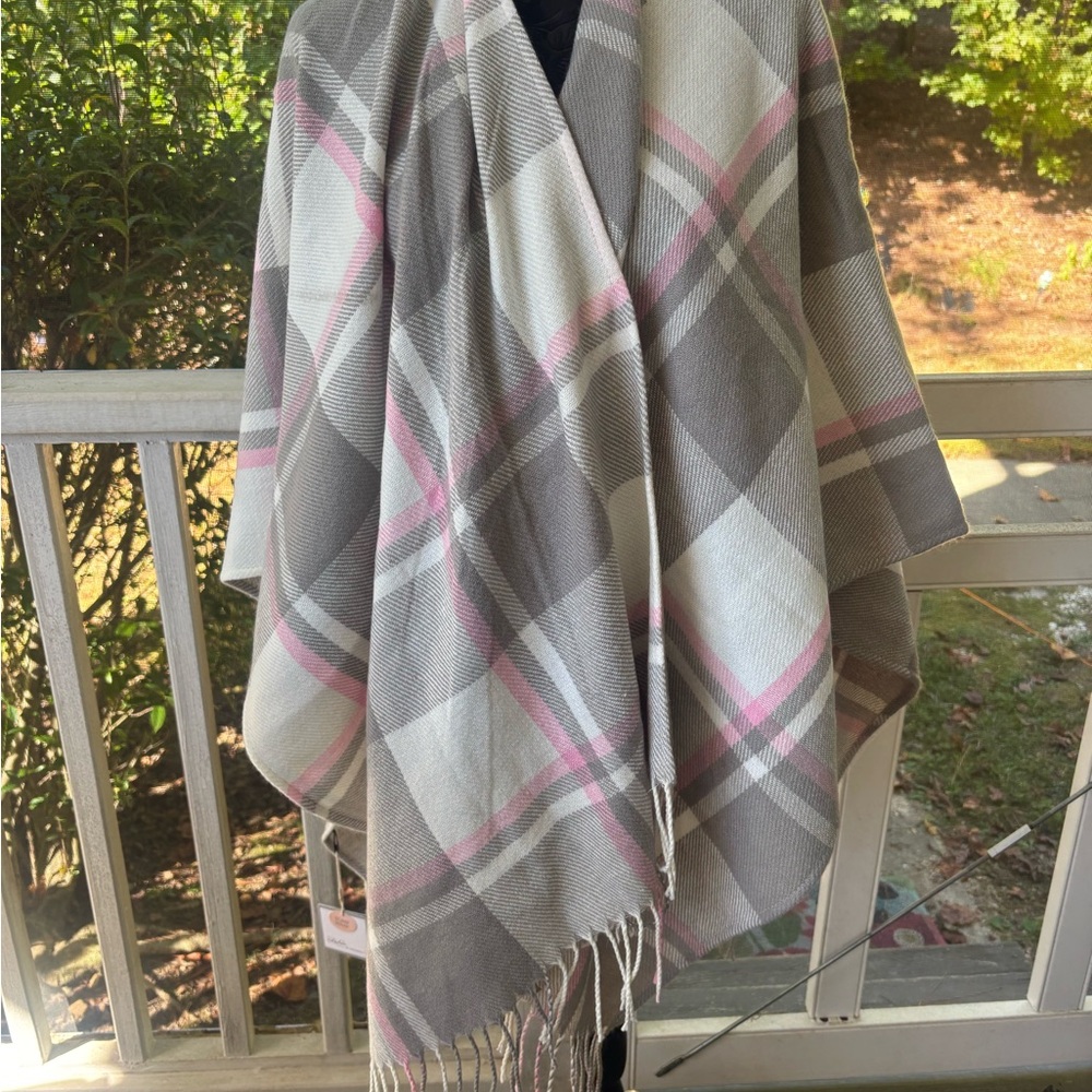 NWT Plaid Women's Shawl Wrap Scarf Knit Cozy Warm Pink Grey Gray White Stylish